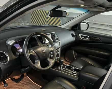 Ниссан Патфайндер, объемом двигателя 3.5 л и пробегом 223 тыс. км за 11000 $, фото 2 на Automoto.ua