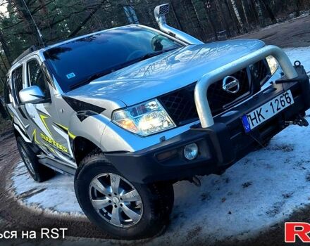 Ниссан Патфайндер, объемом двигателя 2.5 л и пробегом 333 тыс. км за 9000 $, фото 1 на Automoto.ua