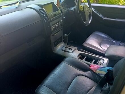 Ниссан Патфайндер, объемом двигателя 2.5 л и пробегом 350 тыс. км за 5500 $, фото 1 на Automoto.ua