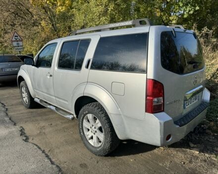 Ниссан Патфайндер 2007 в Ровно на Automoto.ua Серый Ниссан Патфайндер, объемом двигателя 2.5 л и пробегом 250 тыс. км за 2650 $, фото 3 на Automoto.ua