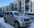 Серый Ниссан Патфайндер, объемом двигателя 0 л и пробегом 200 тыс. км за 4000 $, фото 1 на Automoto.ua