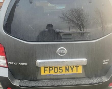 Сірий Ніссан Патфайндер, об'ємом двигуна 2.5 л та пробігом 218 тис. км за 6904 $, фото 8 на Automoto.ua