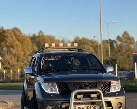 Серый Ниссан Патфайндер, объемом двигателя 2.49 л и пробегом 364 тыс. км за 10000 $, фото 13 на Automoto.ua