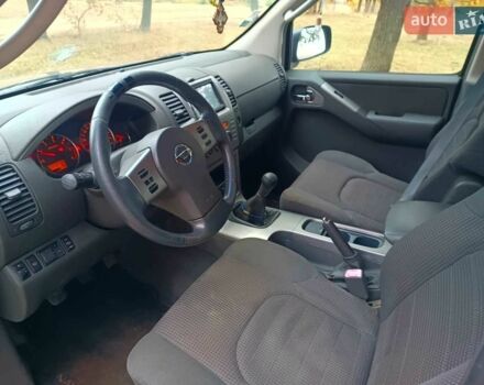 Сірий Ніссан Патфайндер, об'ємом двигуна 2.5 л та пробігом 361 тис. км за 5999 $, фото 9 на Automoto.ua