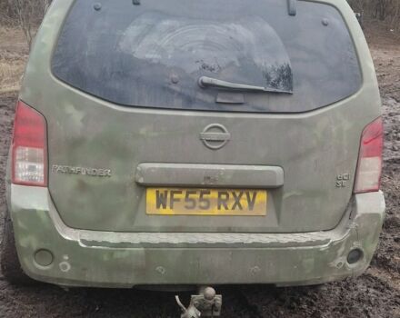 Сірий Ніссан Патфайндер, об'ємом двигуна 2.5 л та пробігом 285 тис. км за 4700 $, фото 5 на Automoto.ua