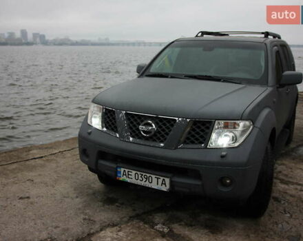 Ниссан Патфайндер 2005 в Днепре (Днепропетровске) на Automoto.ua Серый Ниссан Патфайндер, объемом двигателя 2.49 л и пробегом 285 тыс. км за 7600 $, фото 1 на Automoto.ua