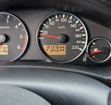 Сірий Ніссан Патфайндер, об'ємом двигуна 2.5 л та пробігом 192 тис. км за 9800 $, фото 7 на Automoto.ua