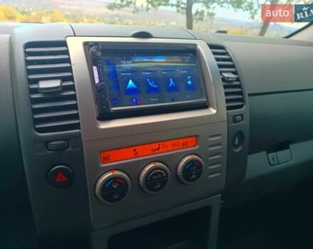 Сірий Ніссан Патфайндер, об'ємом двигуна 2.5 л та пробігом 361 тис. км за 5999 $, фото 15 на Automoto.ua