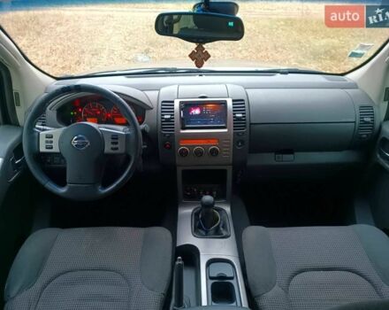 Сірий Ніссан Патфайндер, об'ємом двигуна 2.5 л та пробігом 361 тис. км за 5999 $, фото 10 на Automoto.ua