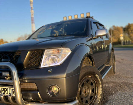 Серый Ниссан Патфайндер, объемом двигателя 2.49 л и пробегом 364 тыс. км за 10000 $, фото 12 на Automoto.ua