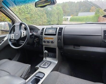 Серый Ниссан Патфайндер, объемом двигателя 2.5 л и пробегом 230 тыс. км за 3416 $, фото 6 на Automoto.ua