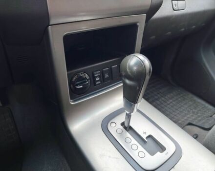 Серый Ниссан Патфайндер, объемом двигателя 2.5 л и пробегом 230 тыс. км за 3416 $, фото 8 на Automoto.ua