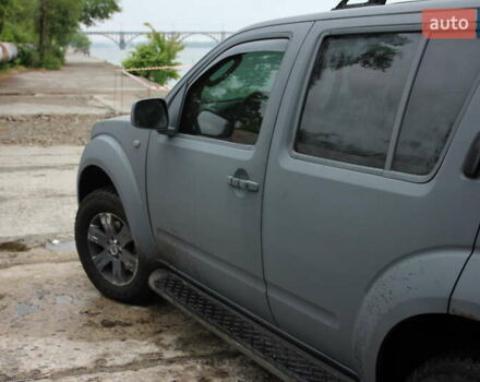 Ниссан Патфайндер 2005 в Днепре (Днепропетровске) на Automoto.ua Серый Ниссан Патфайндер, объемом двигателя 2.49 л и пробегом 285 тыс. км за 7600 $, фото 19 на Automoto.ua