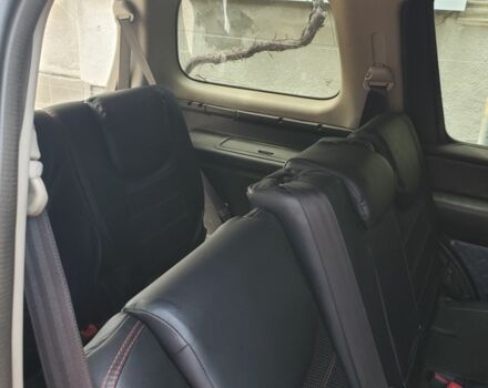 Сірий Ніссан Патфайндер, об'ємом двигуна 2.5 л та пробігом 320 тис. км за 9600 $, фото 9 на Automoto.ua