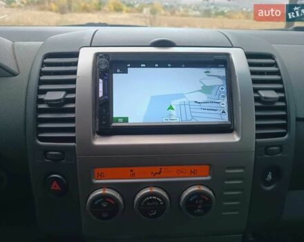Сірий Ніссан Патфайндер, об'ємом двигуна 2.5 л та пробігом 361 тис. км за 5999 $, фото 13 на Automoto.ua