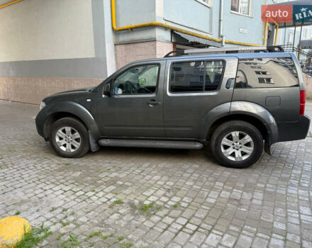 Серый Ниссан Патфайндер, объемом двигателя 2.49 л и пробегом 407 тыс. км за 10888 $, фото 8 на Automoto.ua