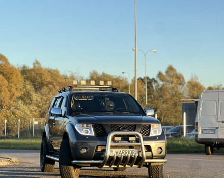 Серый Ниссан Патфайндер, объемом двигателя 2.49 л и пробегом 364 тыс. км за 10000 $, фото 16 на Automoto.ua