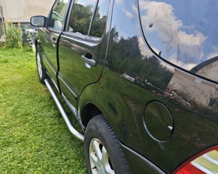 Серый Ниссан Патфайндер, объемом двигателя 3 л и пробегом 360 тыс. км за 3495 $, фото 3 на Automoto.ua