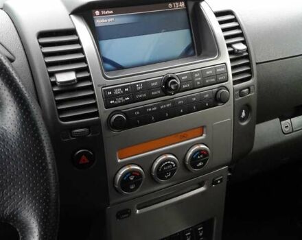 Сірий Ніссан Патфайндер, об'ємом двигуна 2.49 л та пробігом 174 тис. км за 10500 $, фото 10 на Automoto.ua