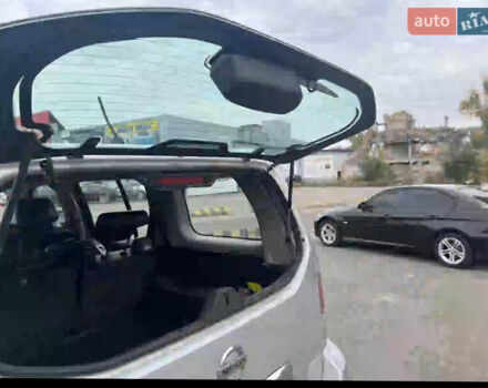 Сірий Ніссан Патфайндер, об'ємом двигуна 2.5 л та пробігом 83 тис. км за 13100 $, фото 3 на Automoto.ua