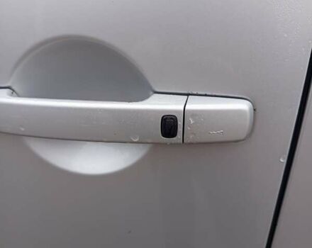 Сірий Ніссан Патфайндер, об'ємом двигуна 2.5 л та пробігом 255 тис. км за 10000 $, фото 12 на Automoto.ua