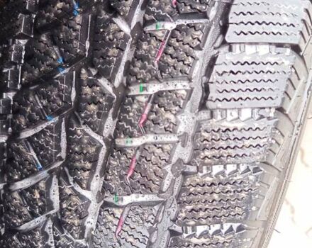 Сірий Ніссан Патфайндер, об'ємом двигуна 2.5 л та пробігом 255 тис. км за 10000 $, фото 13 на Automoto.ua