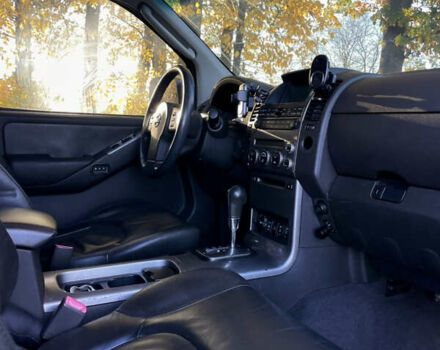 Серый Ниссан Патфайндер, объемом двигателя 2.5 л и пробегом 309 тыс. км за 6999 $, фото 7 на Automoto.ua