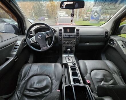 Серый Ниссан Патфайндер, объемом двигателя 2.5 л и пробегом 227 тыс. км за 8999 $, фото 5 на Automoto.ua