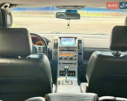 Сірий Ніссан Патфайндер, об'ємом двигуна 4 л та пробігом 245 тис. км за 8250 $, фото 16 на Automoto.ua
