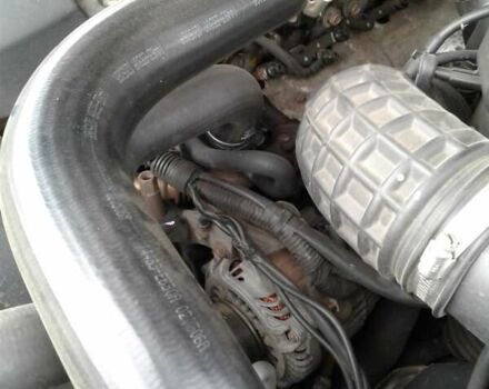 Сірий Ніссан Патфайндер, об'ємом двигуна 2.49 л та пробігом 174 тис. км за 10500 $, фото 15 на Automoto.ua