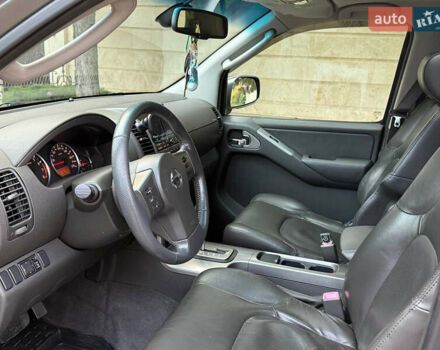 Серый Ниссан Патфайндер, объемом двигателя 4 л и пробегом 155 тыс. км за 12700 $, фото 31 на Automoto.ua