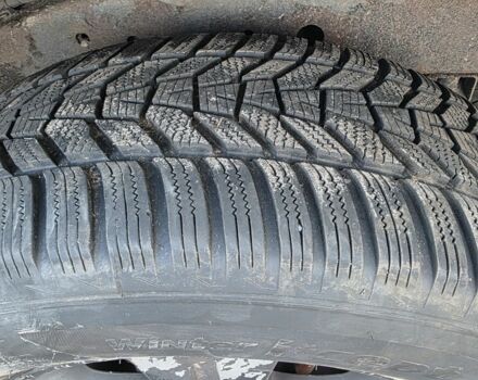 Серый Ниссан Патфайндер, объемом двигателя 2.5 л и пробегом 300 тыс. км за 6388 $, фото 2 на Automoto.ua