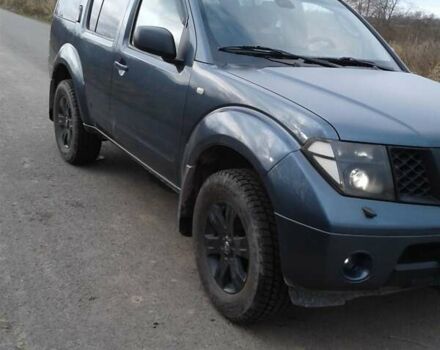 Сірий Ніссан Патфайндер, об'ємом двигуна 2.49 л та пробігом 174 тис. км за 10500 $, фото 2 на Automoto.ua
