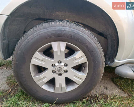 Сірий Ніссан Патфайндер, об'ємом двигуна 2.5 л та пробігом 83 тис. км за 13100 $, фото 15 на Automoto.ua