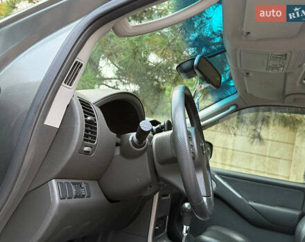 Серый Ниссан Патфайндер, объемом двигателя 4 л и пробегом 155 тыс. км за 12700 $, фото 34 на Automoto.ua