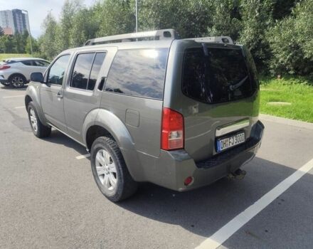 Серый Ниссан Патфайндер, объемом двигателя 2.5 л и пробегом 255 тыс. км за 3493 $, фото 6 на Automoto.ua