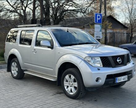 Серый Ниссан Патфайндер, объемом двигателя 2.5 л и пробегом 200 тыс. км за 5700 $, фото 7 на Automoto.ua