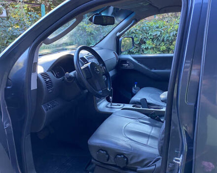 Ниссан Патфайндер 2007 в Луцке на Automoto.ua Серый Ниссан Патфайндер, объемом двигателя 2.49 л и пробегом 250 тыс. км за 12900 $, фото 4 на Automoto.ua