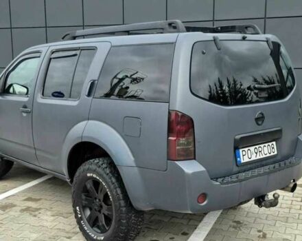 Сірий Ніссан Патфайндер, об'ємом двигуна 2.5 л та пробігом 225 тис. км за 3500 $, фото 5 на Automoto.ua