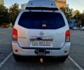 Сірий Ніссан Патфайндер, об'ємом двигуна 2.5 л та пробігом 270 тис. км за 10000 $, фото 3 на Automoto.ua