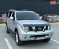 Сірий Ніссан Патфайндер, об'ємом двигуна 2.5 л та пробігом 244 тис. км за 10500 $, фото 2 на Automoto.ua
