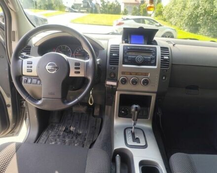 Серый Ниссан Патфайндер, объемом двигателя 2.5 л и пробегом 255 тыс. км за 3493 $, фото 9 на Automoto.ua