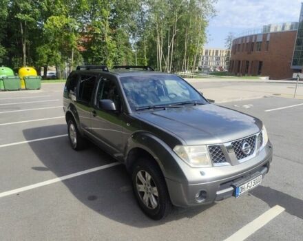 Серый Ниссан Патфайндер, объемом двигателя 2.5 л и пробегом 255 тыс. км за 3493 $, фото 1 на Automoto.ua
