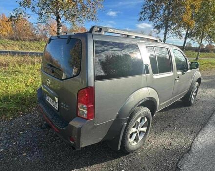 Ніссан Патфайндер 2007 у Знаменке на Automoto.ua Сірий Ніссан Патфайндер, об'ємом двигуна 0 л та пробігом 262 тис. км за 6600 $, фото 2 на Automoto.ua