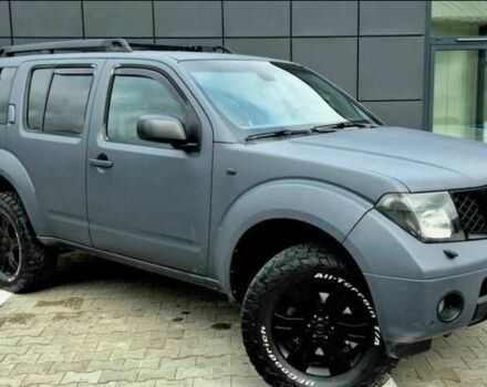 Сірий Ніссан Патфайндер, об'ємом двигуна 2.5 л та пробігом 225 тис. км за 3500 $, фото 3 на Automoto.ua