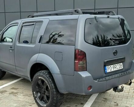 Сірий Ніссан Патфайндер, об'ємом двигуна 2.5 л та пробігом 225 тис. км за 4200 $, фото 3 на Automoto.ua