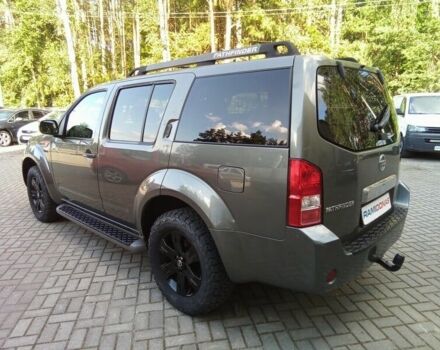 Ниссан Патфайндер 2007 в Кривом Роге на Automoto.ua Серый Ниссан Патфайндер, объемом двигателя 2.5 л и пробегом 379 тыс. км за 4080 $, фото 4 на Automoto.ua
