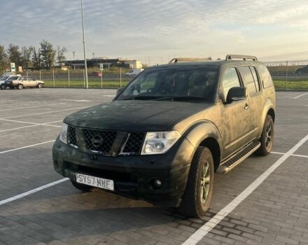 Ниссан Патфайндер 2007 в Борисполе на Automoto.ua Серый Ниссан Патфайндер, объемом двигателя 2.5 л и пробегом 300 тыс. км за 4400 $, фото 1 на Automoto.ua