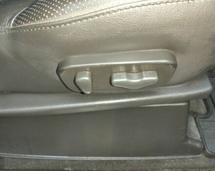 Сірий Ніссан Патфайндер, об'ємом двигуна 2.5 л та пробігом 233 тис. км за 5300 $, фото 8 на Automoto.ua