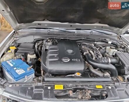 Серый Ниссан Патфайндер, объемом двигателя 2.5 л и пробегом 233 тыс. км за 5300 $, фото 17 на Automoto.ua